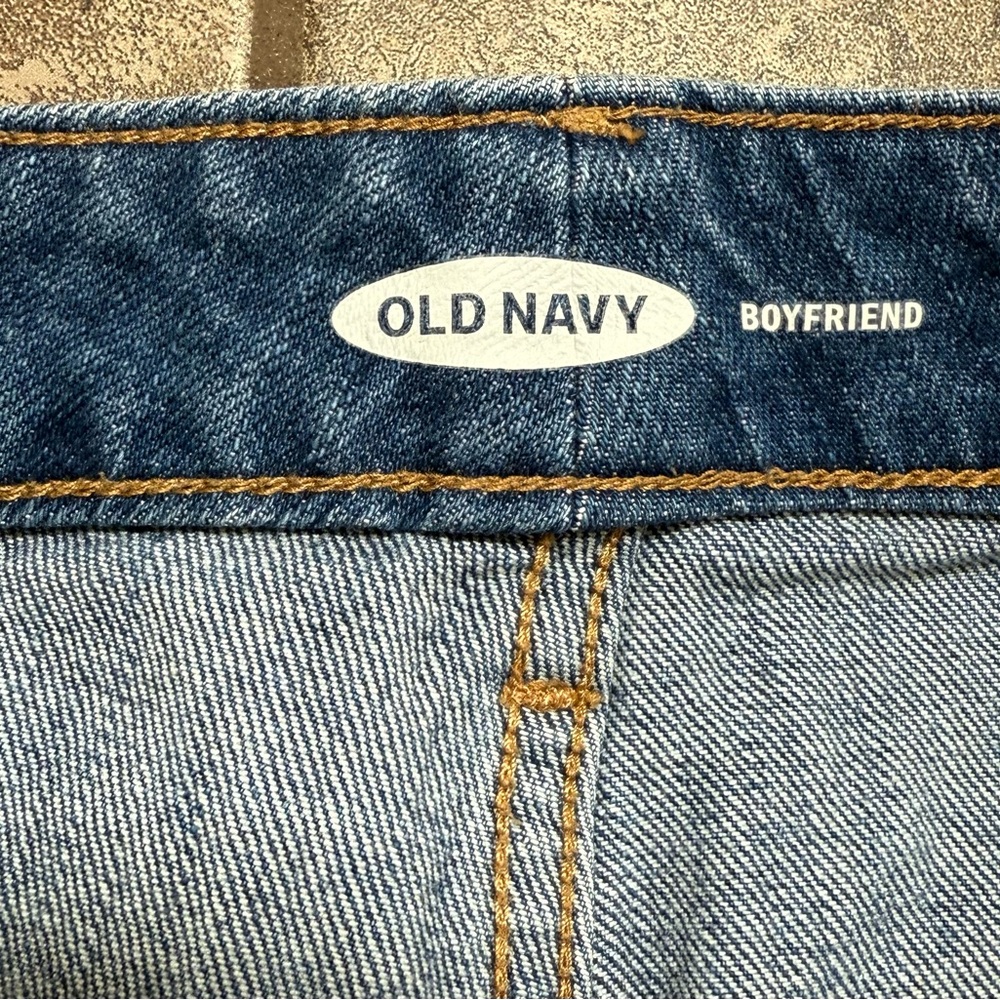 Old Navy Women's Distressed Blue Jean Shorts - Picture 4 of 5